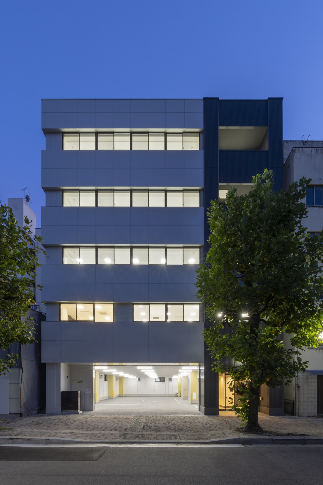 広県繊ビル 2